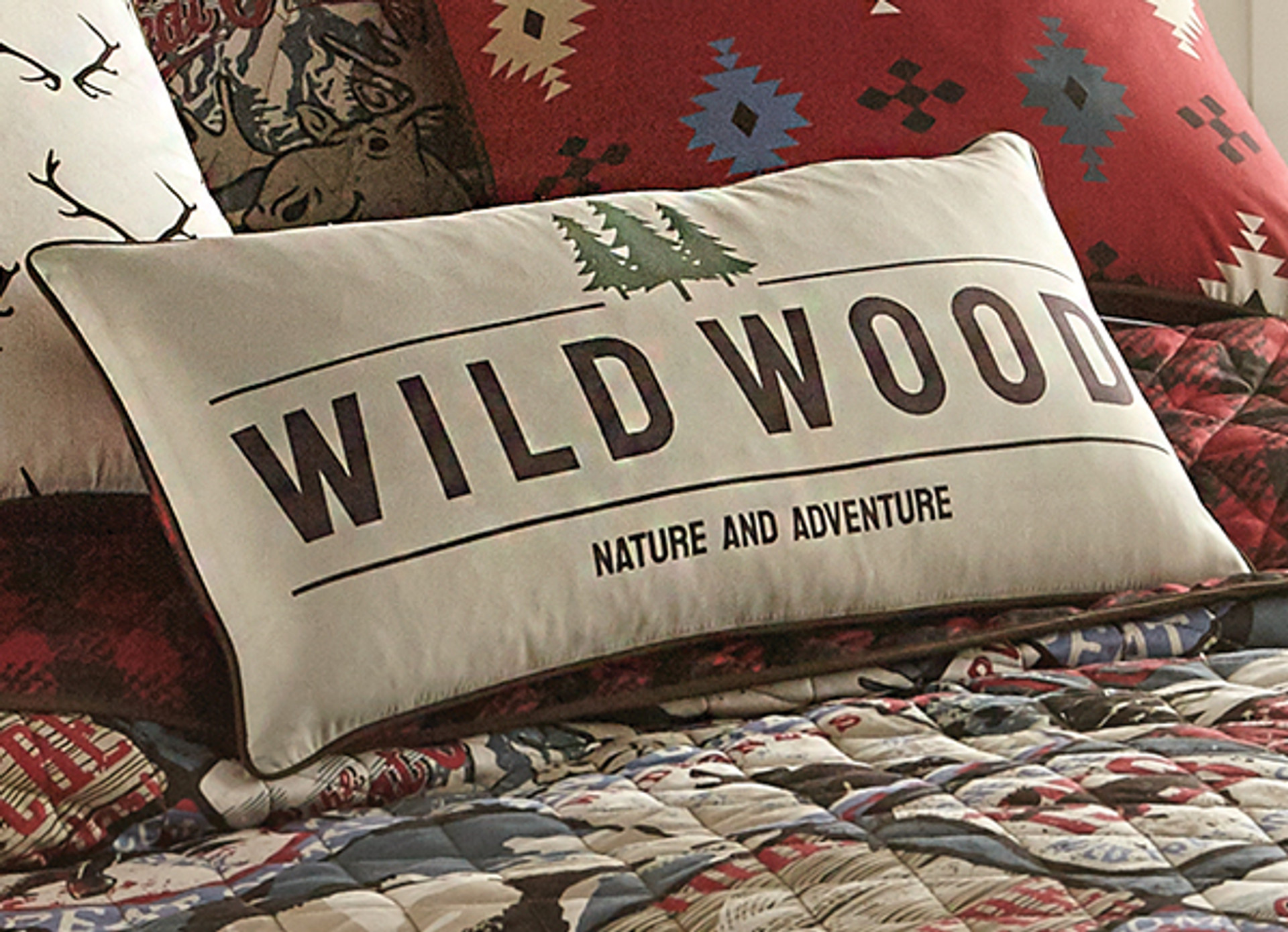 Rustic Bedding Wild Wood Bear Quilt Bedding Collection   Media  10823.1640025145 