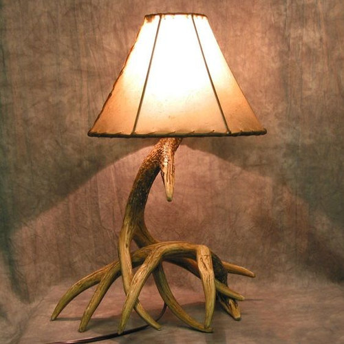 Whitetail Deer 2 Antler Table Lamp
