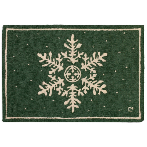 Evergreen Snowflake Hooked Wool Rug