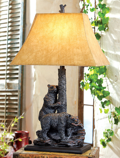 Foraging Bear Table Lamp