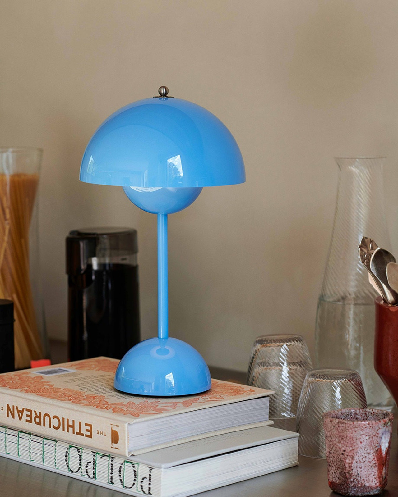 VP9 Flowerpot Portable Lamp - Lekker Home