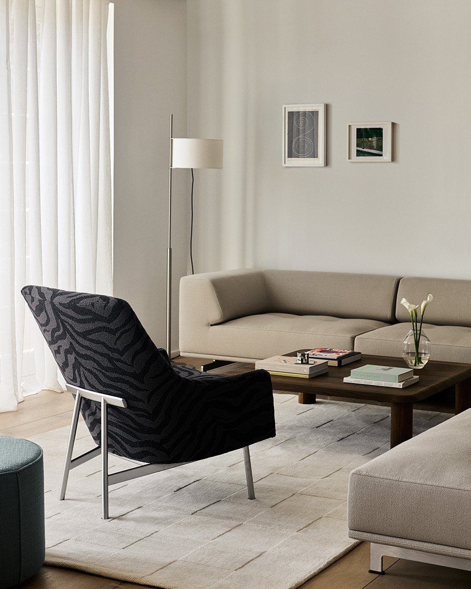Risom A-Chair by Fredericia - lifestyle view 2