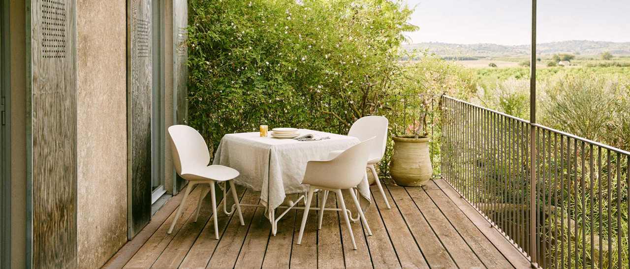 Gubi Bat Outdoor Dining Chair - Thumbnail 5