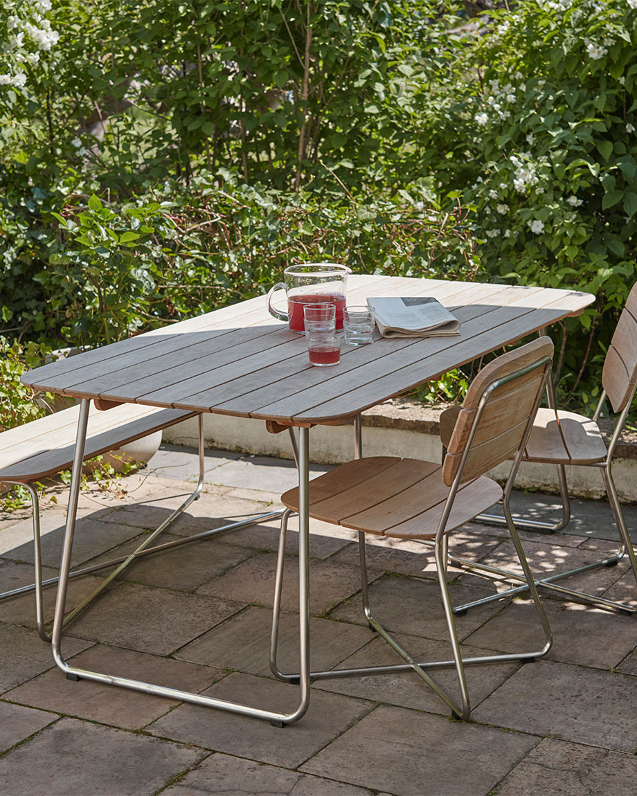 Lilium Dining Table by Fritz Hansen - lifestyle view 2