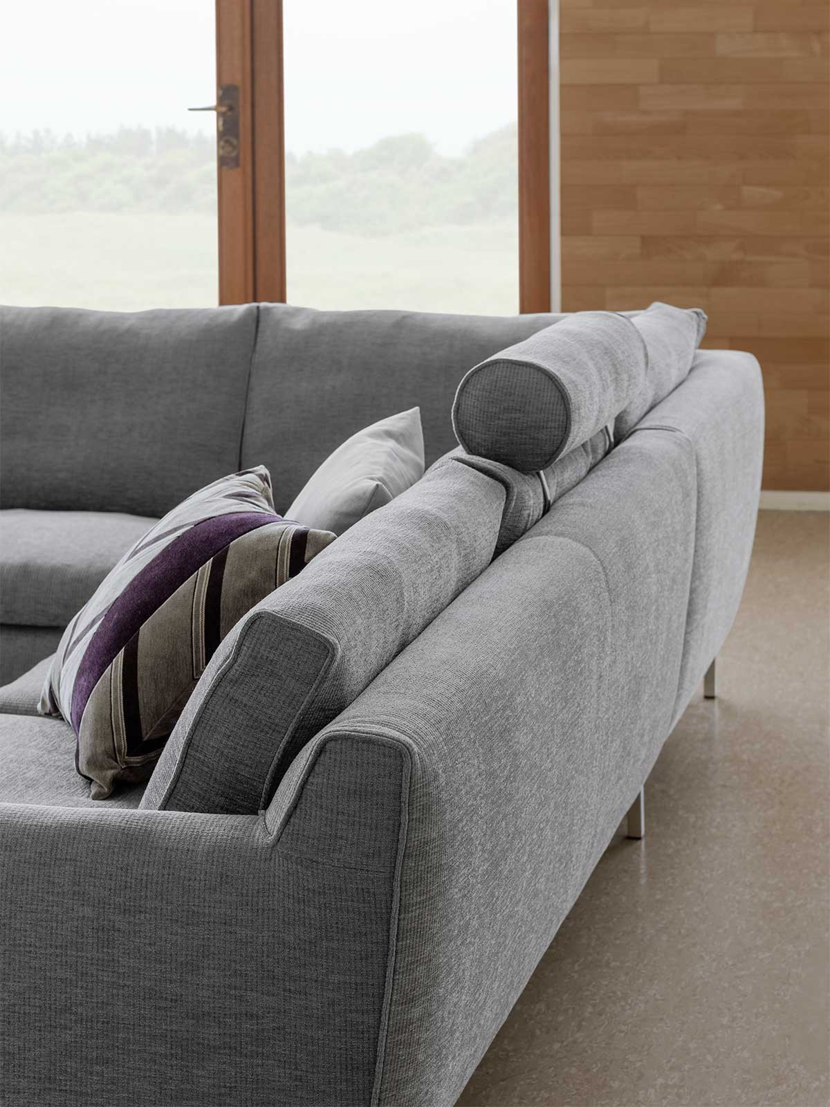 Streamline Sofa by Eilersen | Lekker Home Boston