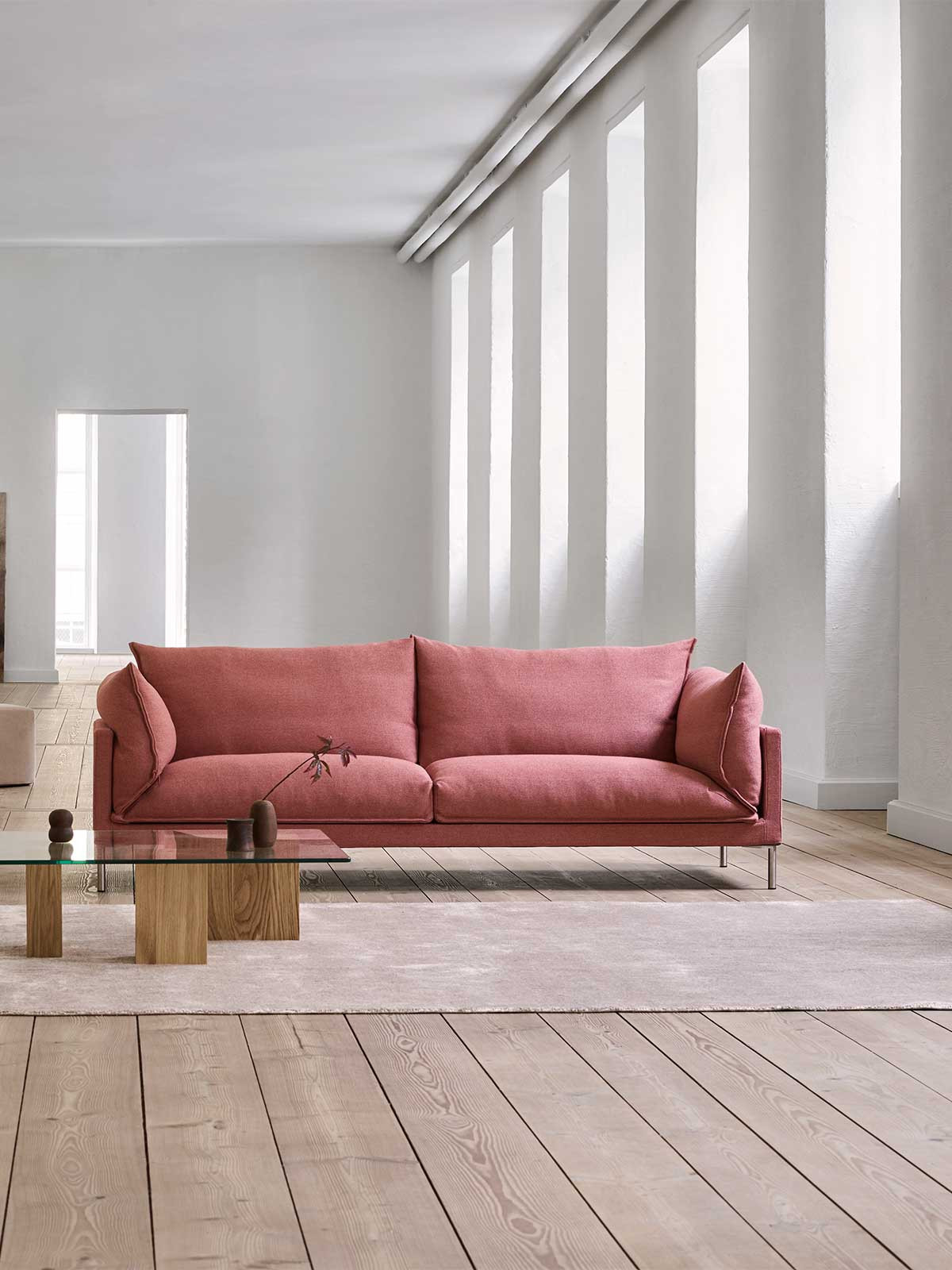 Butterfly Sofa by Eilersen - lifestyle view 1