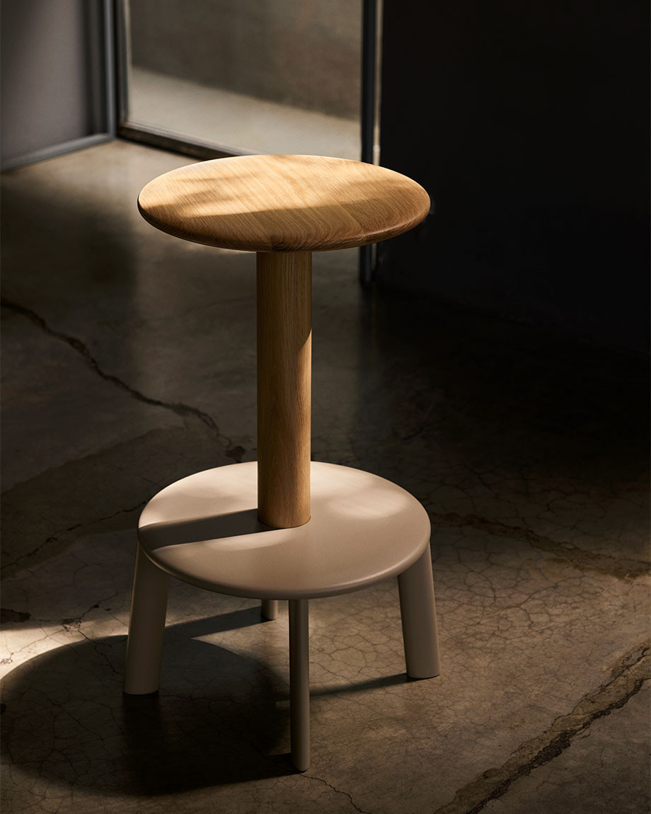 AV39 Massif Counter Stool by &Tradition | Elegant Oak Design