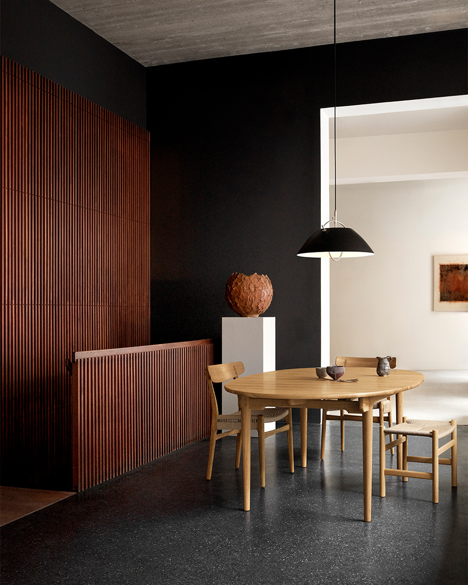 CH53 Footstool by Carl Hansen - lifestyle view 2