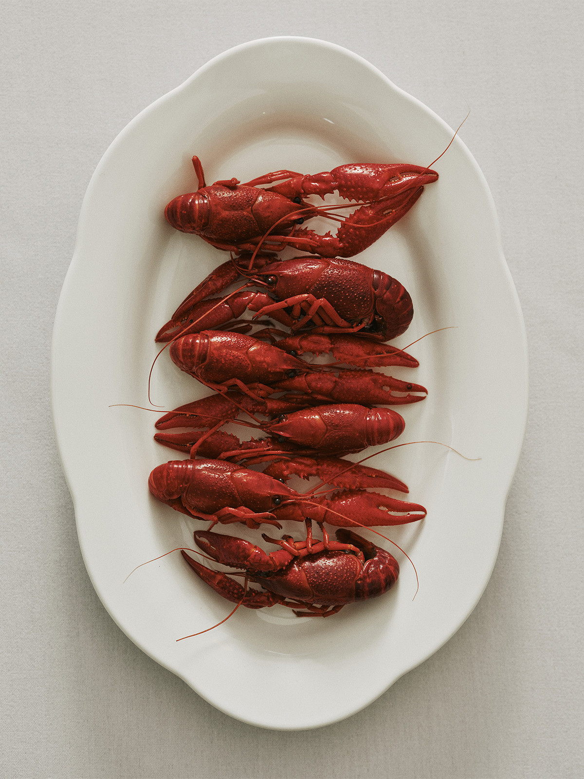 Silhouette Oval Deep Plate - Set of Two by Serax - lifestyle view 1