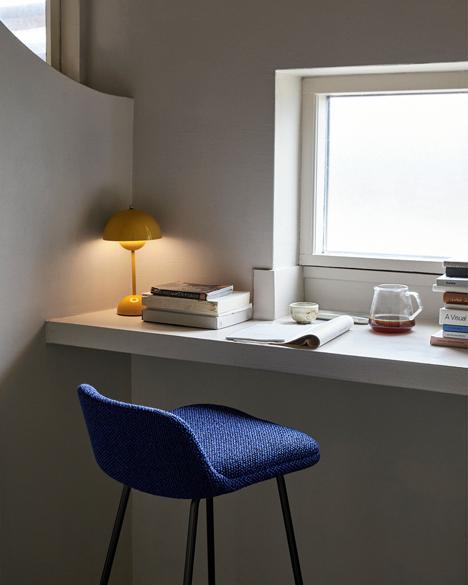 HW84 Rely Upholstered Counter Stool with Cushion by &Tradition - lifestyle view 2