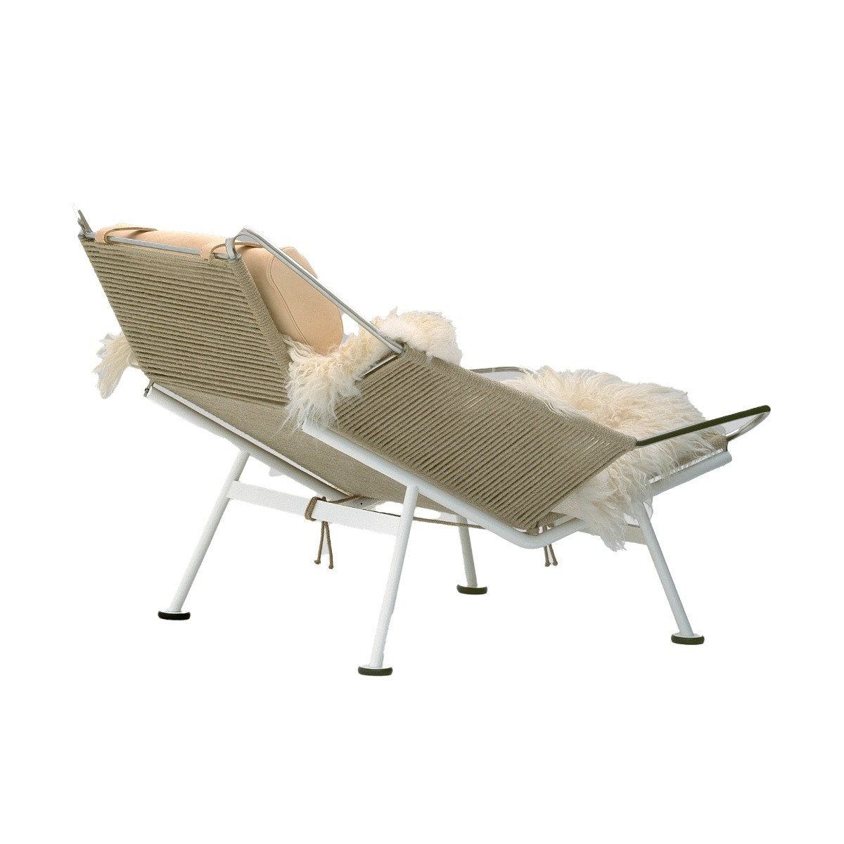 Buy Flag Halyard Chair by Hans J. Wegner | Luxurious Design