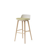 HW124 Rely Barstool with Cushion by &Tradition - front view