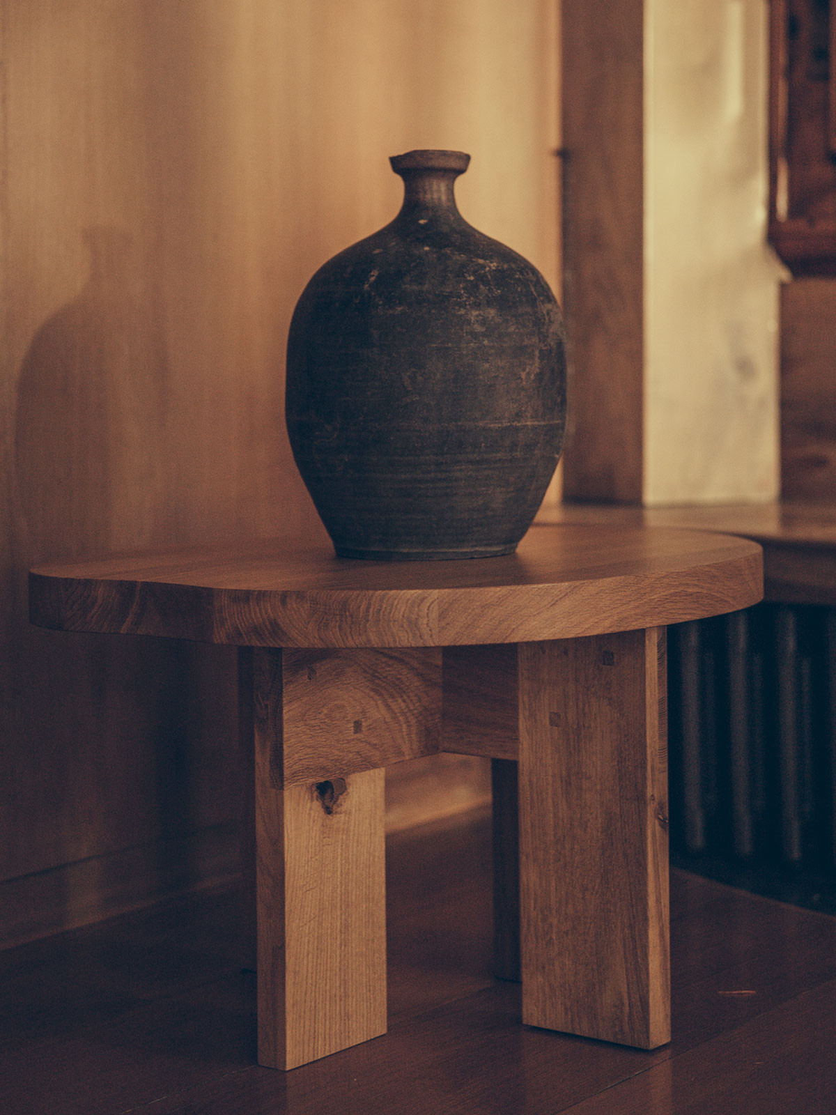 Pond Table Farmhouse Pond Side Table - Elegant Solid Oak Accent for Your Home