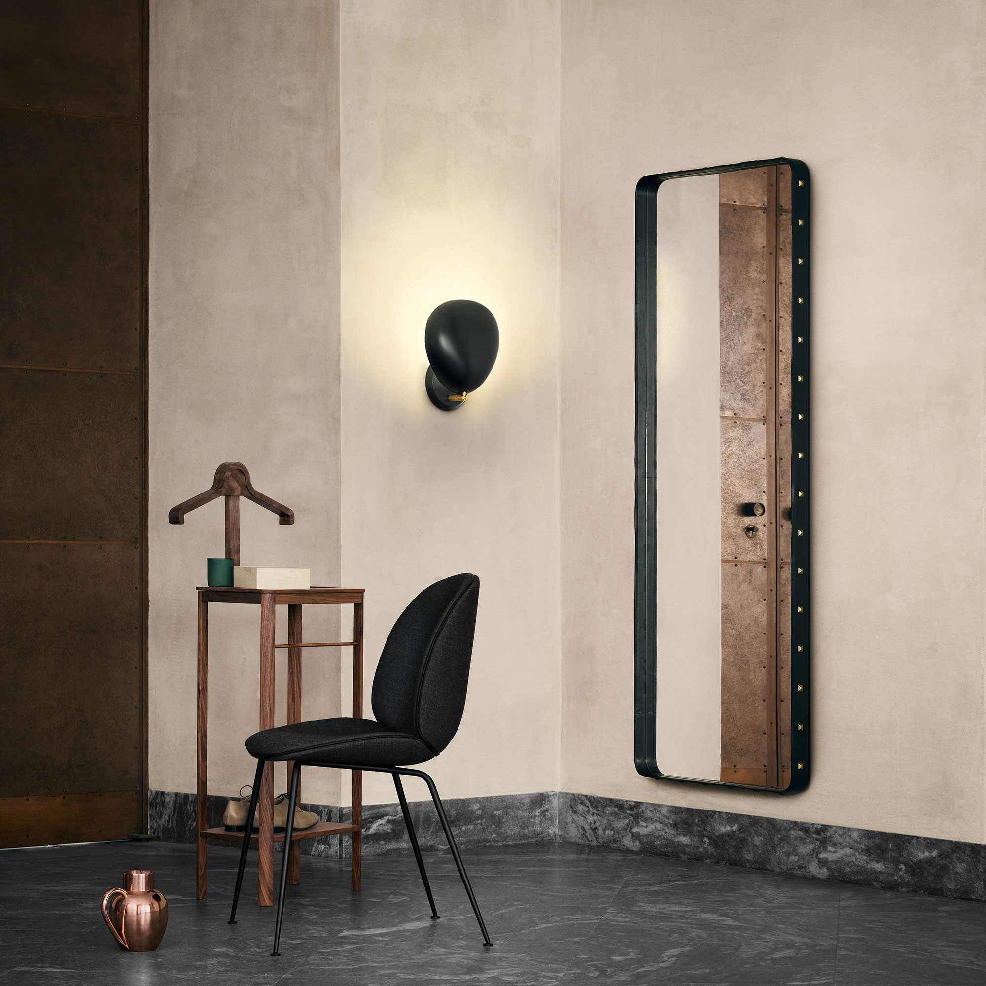Elegant Rectangular Mirror by Frama | Solid Oak Back & Modern Design