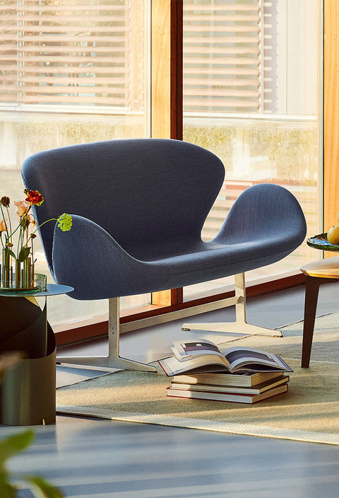 Shop the Iconic Swan Sofa™ by Arne Jacobsen - Modern Elegance for