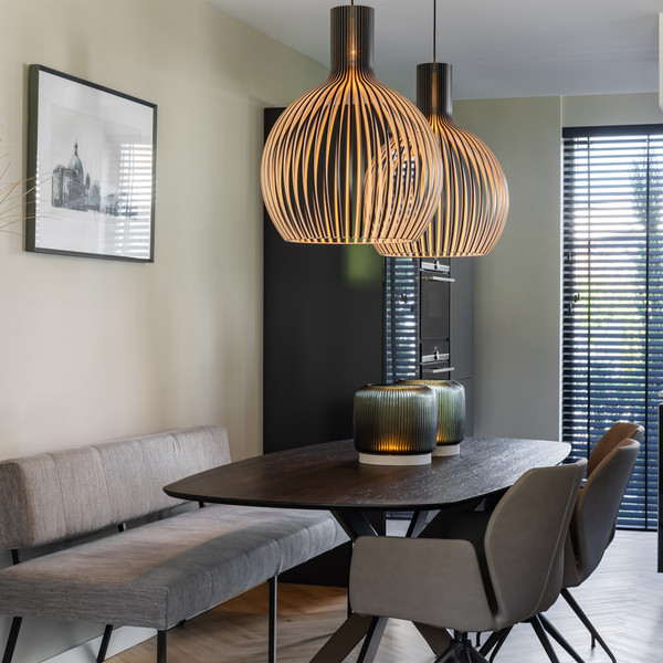 Secto セクト　ペンダントライト　Octo 4240 Octo 4240 Pendant Light by Secto Design - Elegant Scandinavian