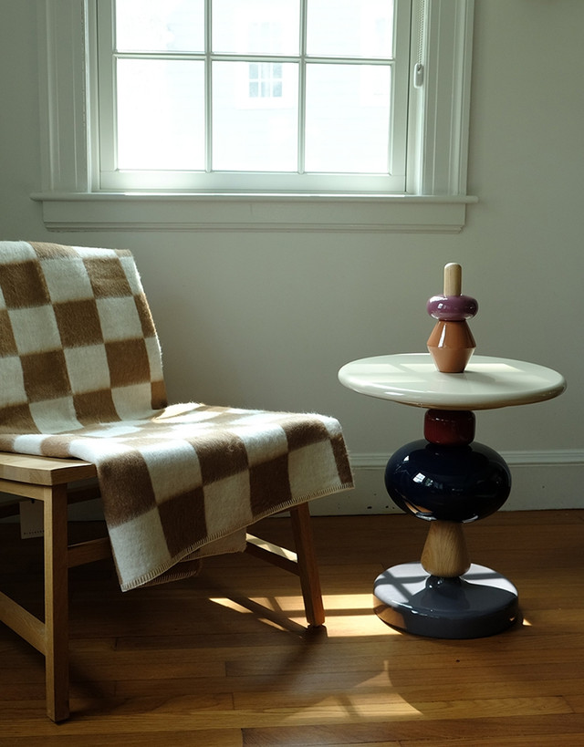 MH1 Shuffle Table by &Tradition - Colorful Nordic Design Side