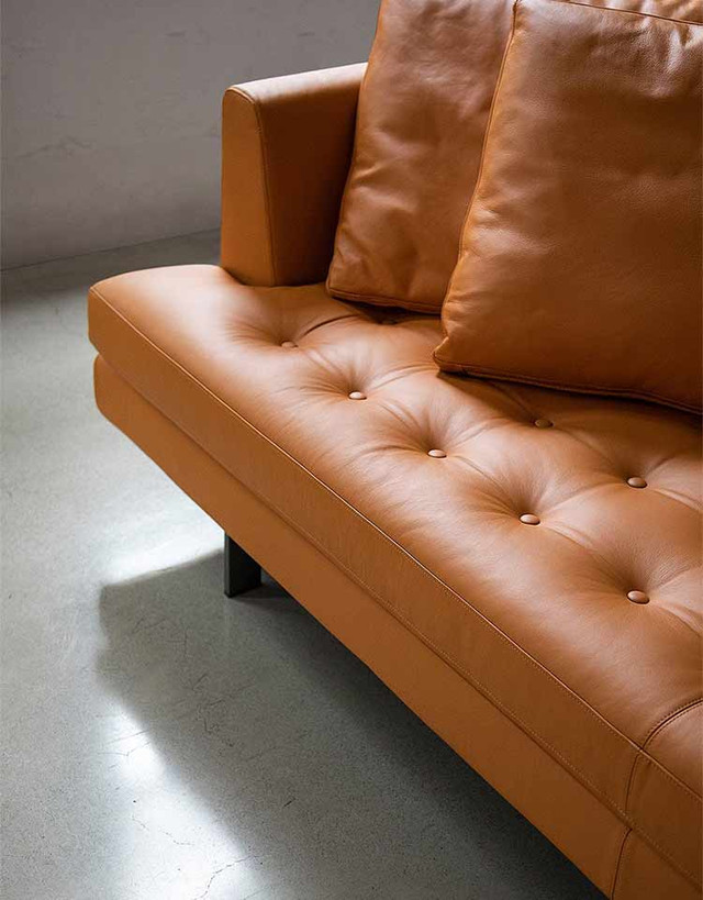 Edward Sofa - Thumbnail 4