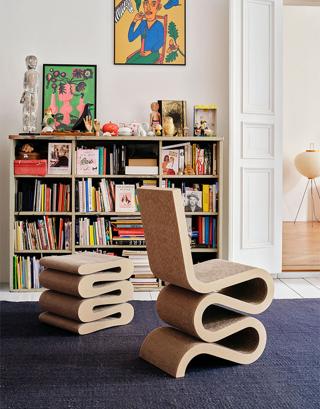 Wiggle Stool by Vitra - Iconic Frank Gehry Design in Cardboard