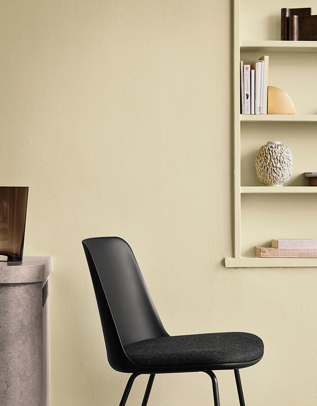 HW7 Rely Dining Chair with Cushion by &Tradition - lifestyle view 1