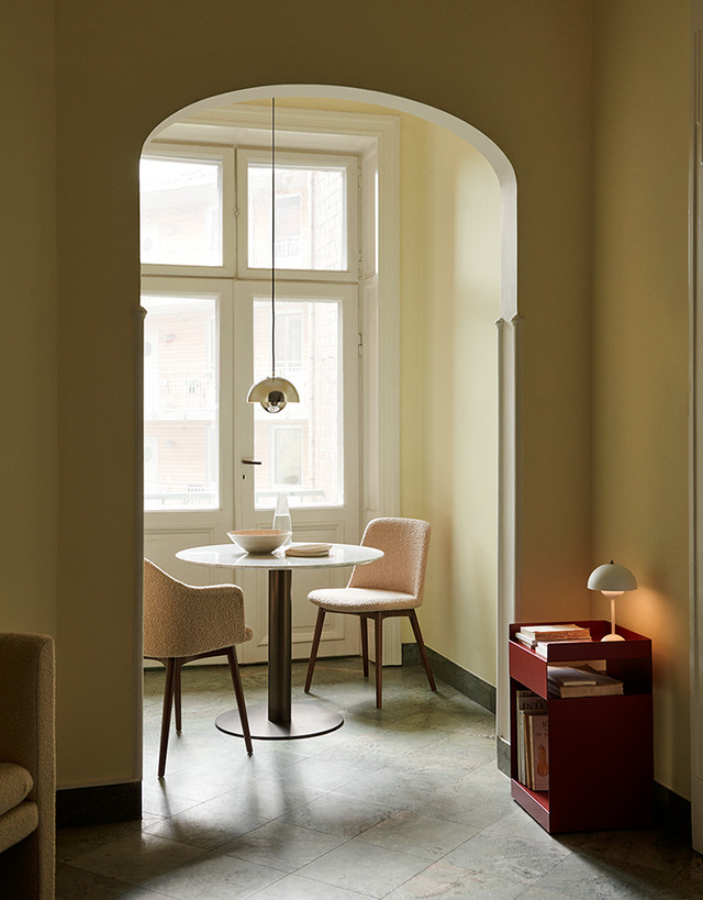 HW74 Rely Upholstered Dining Chair with Wooden Base + Cushion by &Tradition - lifestyle view 2