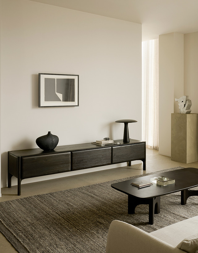 Flow Coffee Table by Ethnicraft - lifestyle view 2