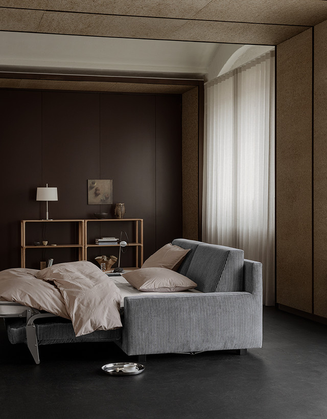 Snooze Sleeper Sofa by Eilersen - lifestyle view 2