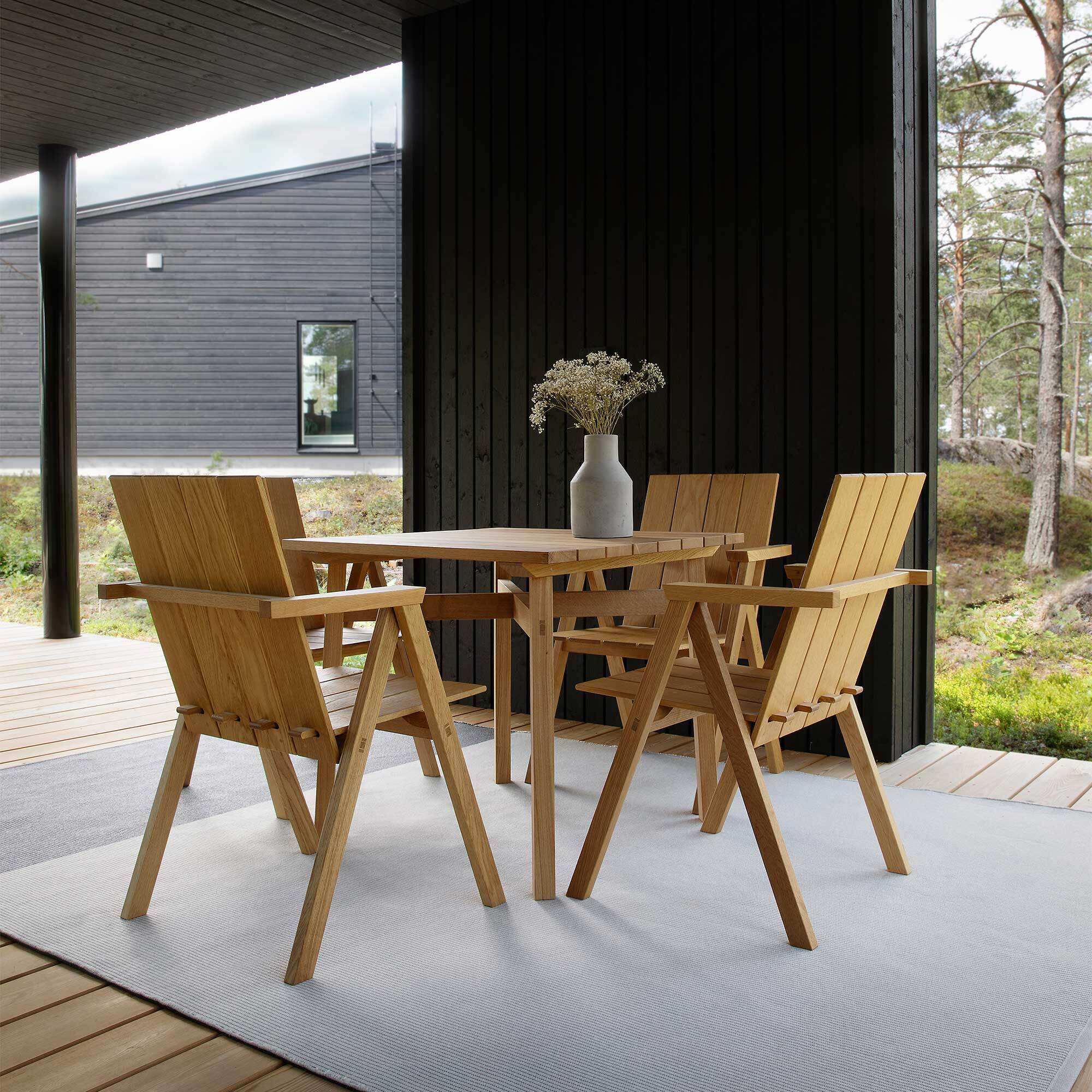 Arkipelago Dining Collection