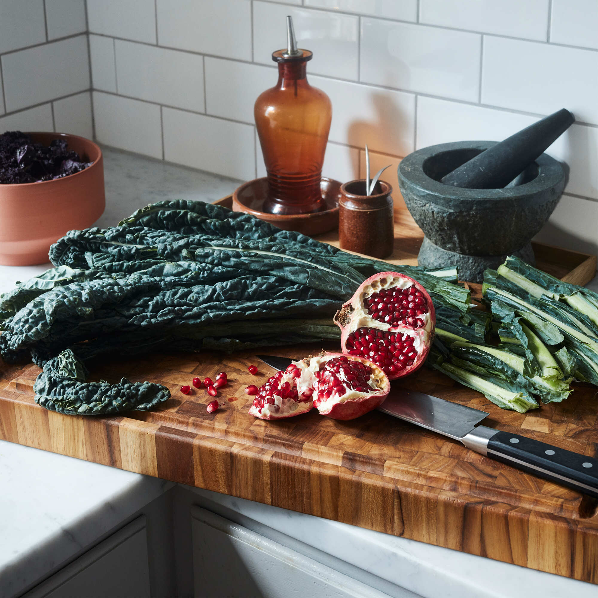 Arctic Leaf speakers in different colors with logo.