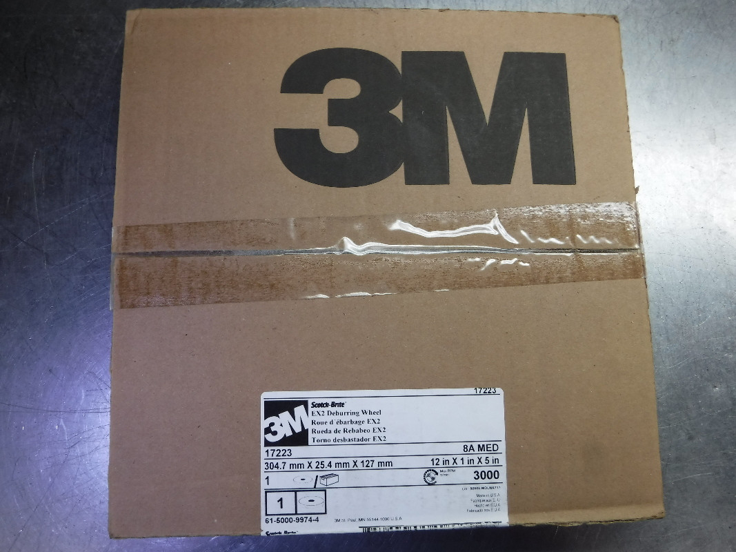 3M #18278 6" X 1" X 1" Medium 8S Deburring Wheel - Convolute Wheel For Smoothing Edges