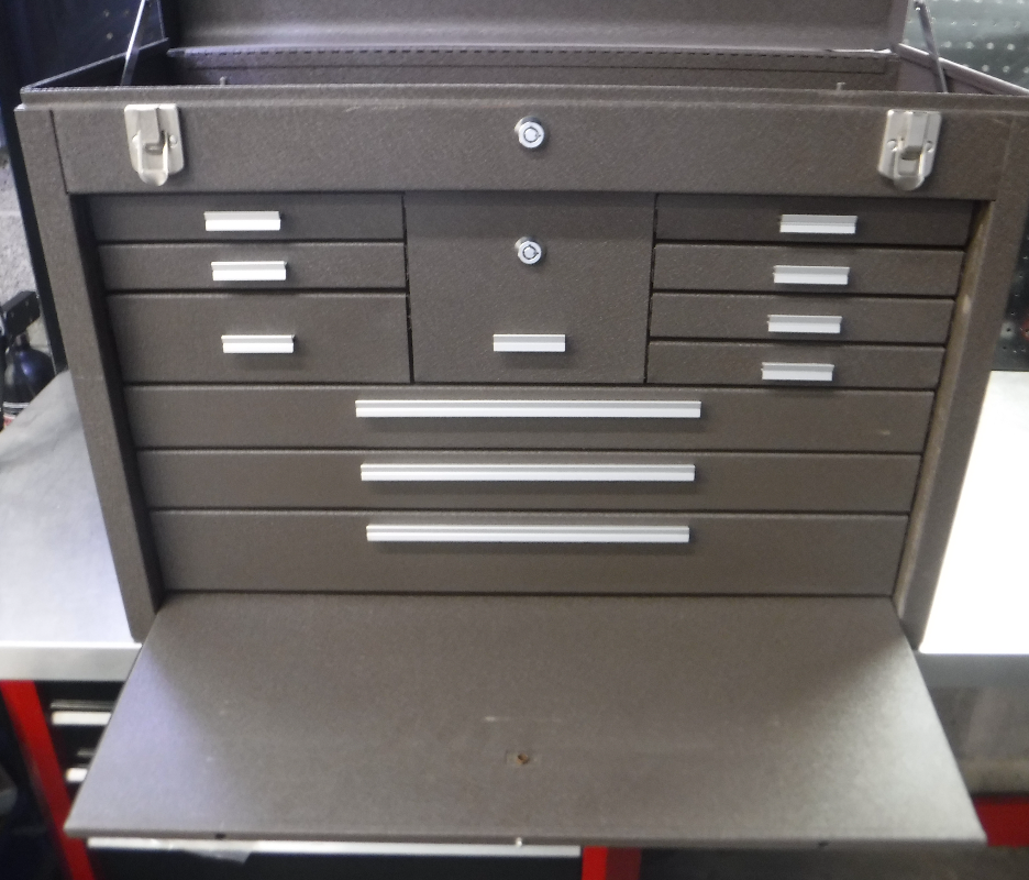 Kennedy 11 Drawer Tool Chest 11 Drawers, 81/2"OAD, 18"OAH, 263/4" OAW