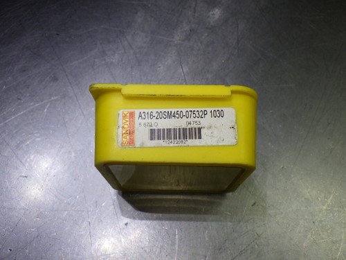 Sandvik E20 3/4" 4 Flute Carbide CR Endmill Head A316-20SM450-07532P 1030 (LOC2282) Sandvik E20 3/4" 4 Flute Carbide CR Endmill Head A316-20SM450-07532P 1030 (LOC2282)