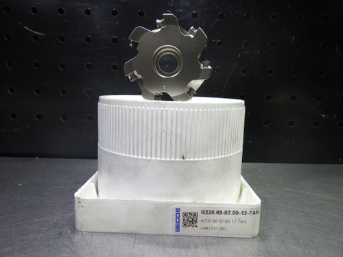 SECO 2" Coolant Thru Indexable Facemill 3/4" Arbor R220.69-02.00-12-7AN (LOC1168B)