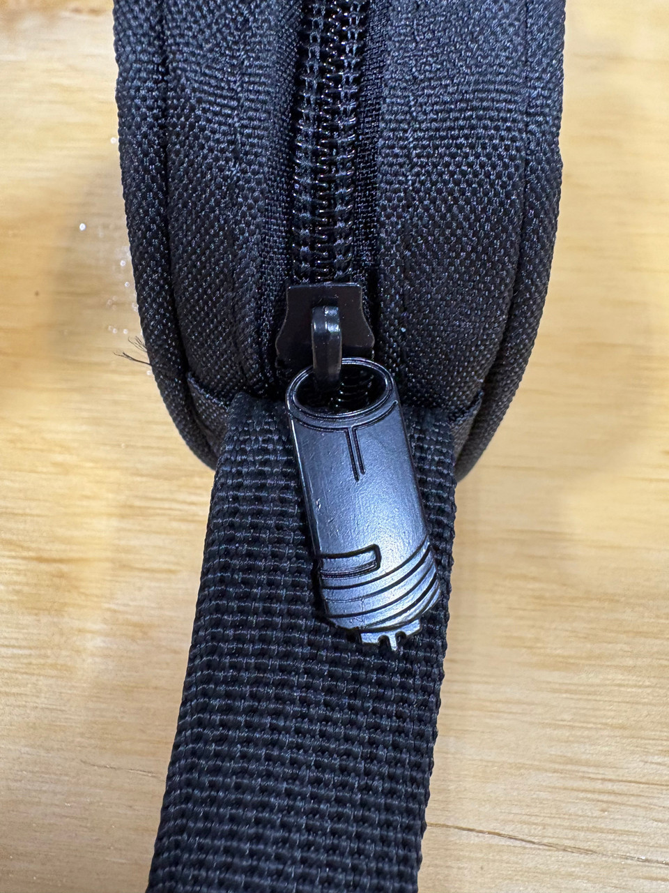 JoPo Grips Twist Tote