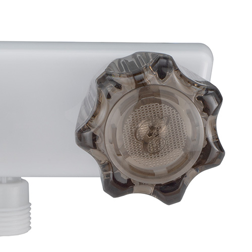 Close up on the diverter handle. Close up on the diverter handle.