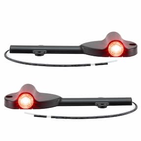 rear clearance light on left and right red