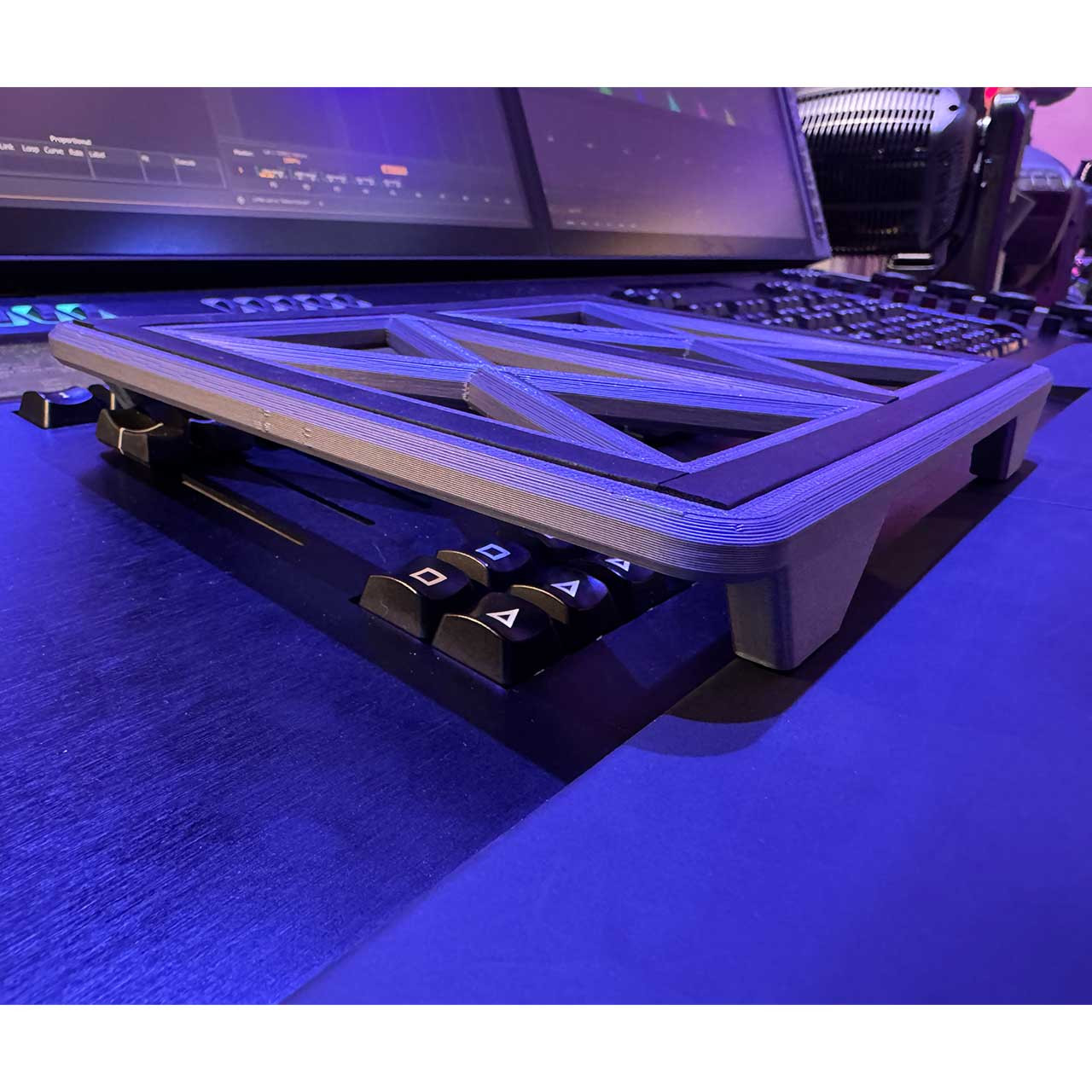 Universal Console Laptop Stand