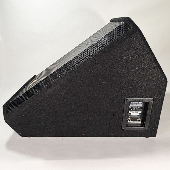 Behringer VS1220F right