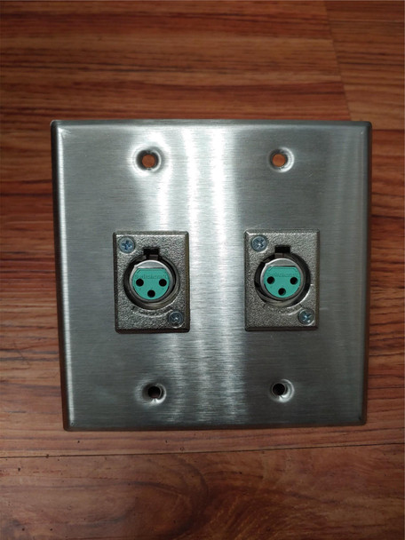 Rapco Double Gang Wallplate with (2) XLR 3-Pin Female Receptacles