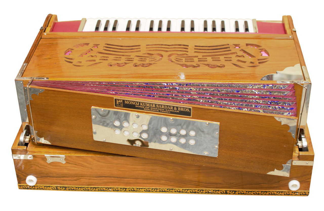 harmonium for sale in, 4 Reeds, 13 Scale Changer, Fiber Case, buy
