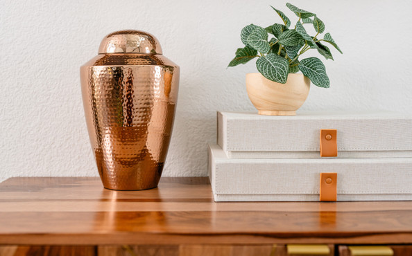 Urn Materials Explained: Which One Lasts the Longest?