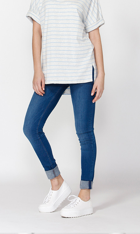 Women's Tops Online | Lyndell Tee | BETTY BASICS