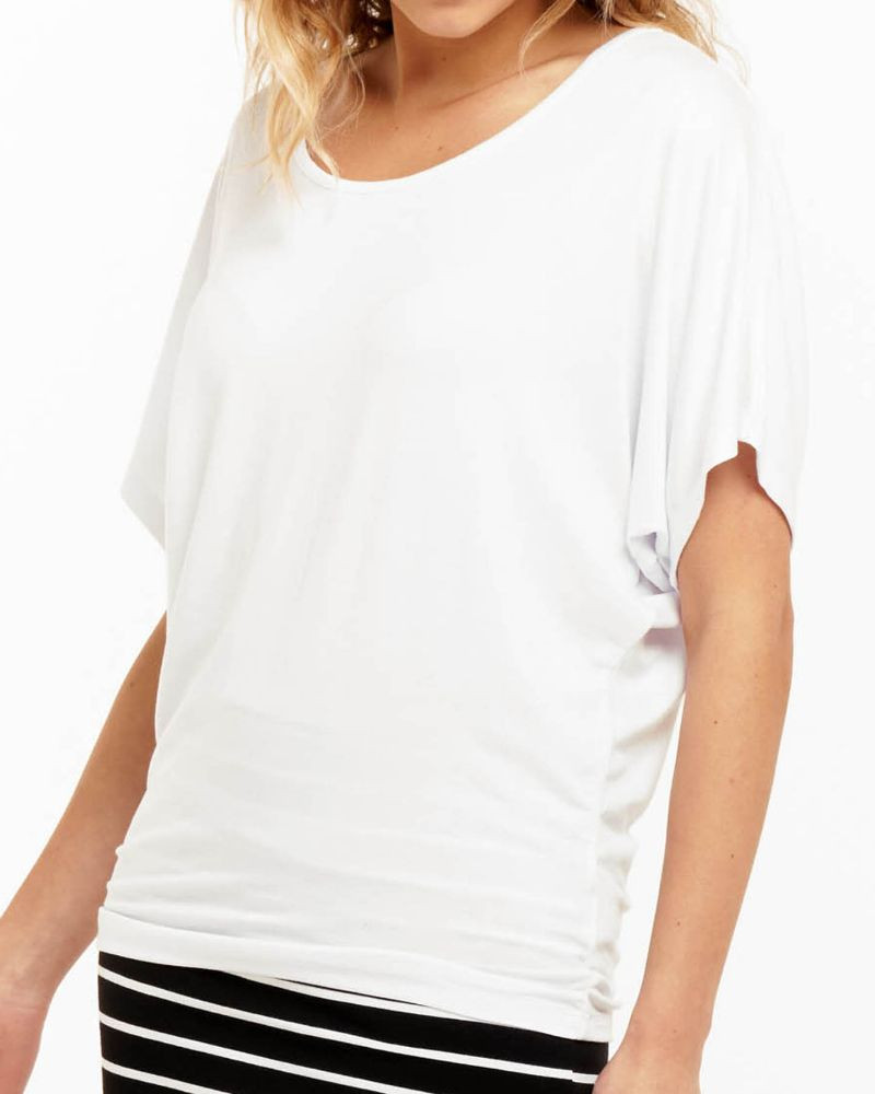Women's Tops | Maui Tee in White | BETTY BASICS