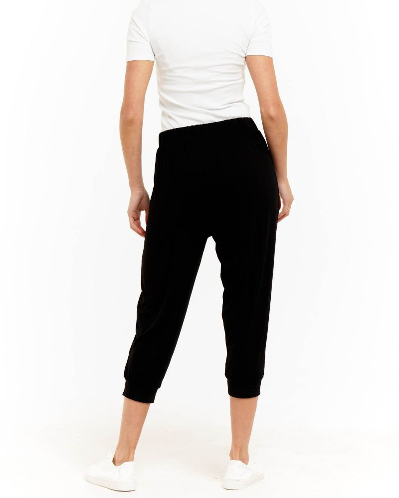 Women's Pant | Tokyo Pant in Black | BETTY BASICS
