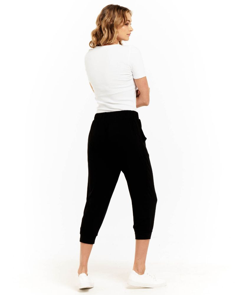 Women's Pant | Tokyo Pant in Black | BETTY BASICS
