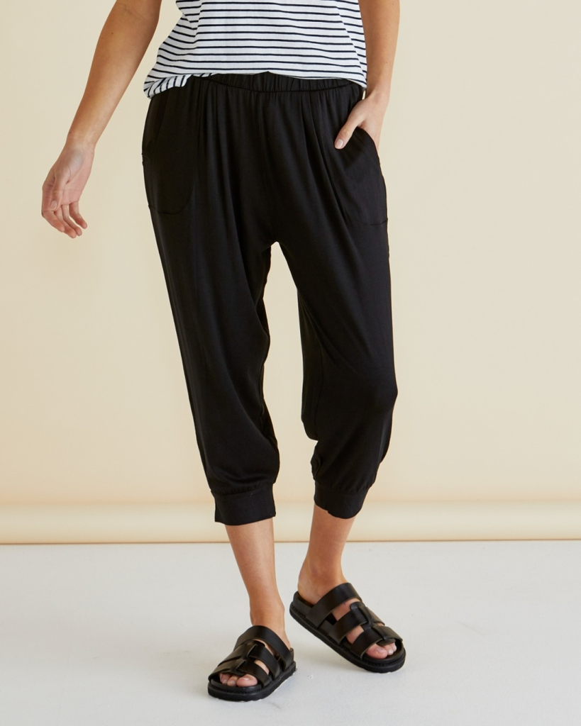 Women's Pant | Tokyo Pant in Black | BETTY BASICS
