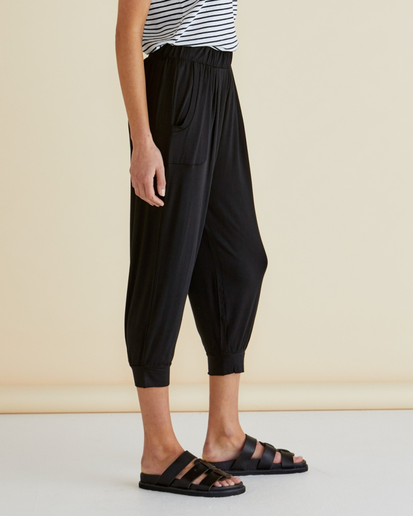 Women's Pant | Tokyo Pant in Black | BETTY BASICS