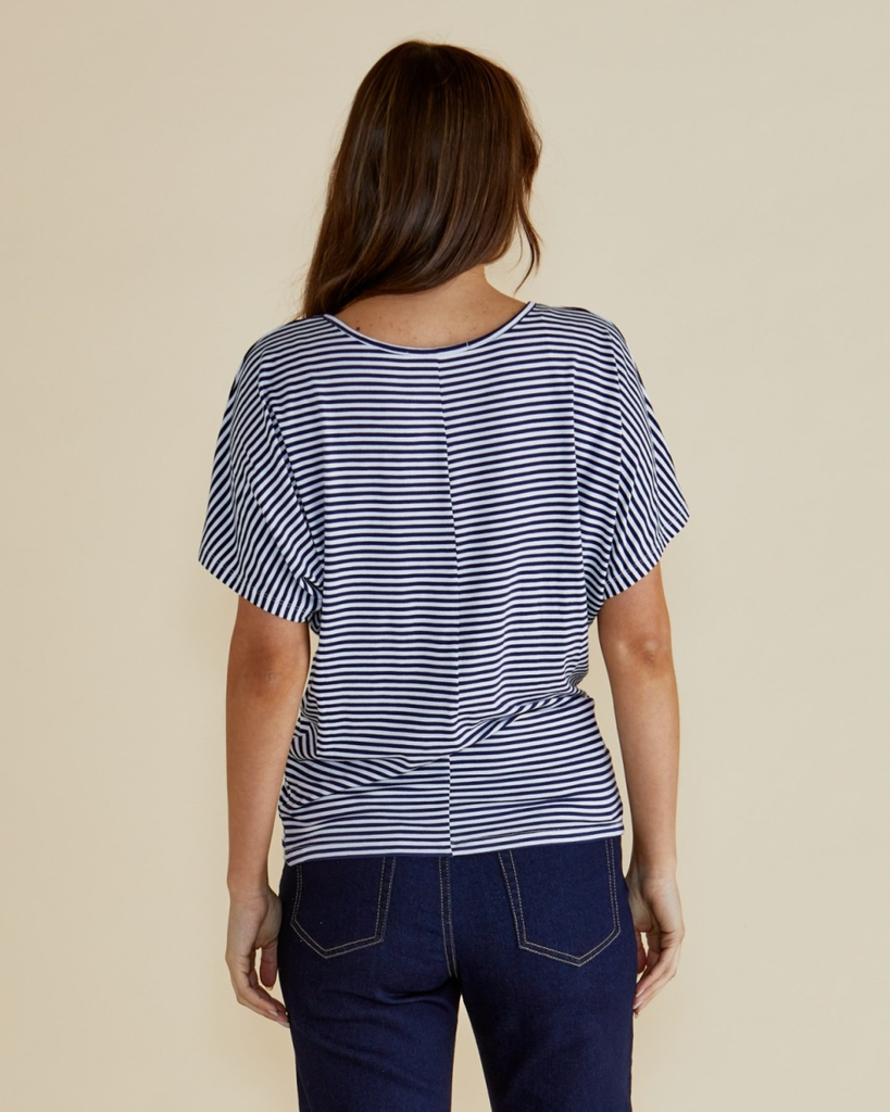 Women's tops online | Maui Tee | BETTY BASICS