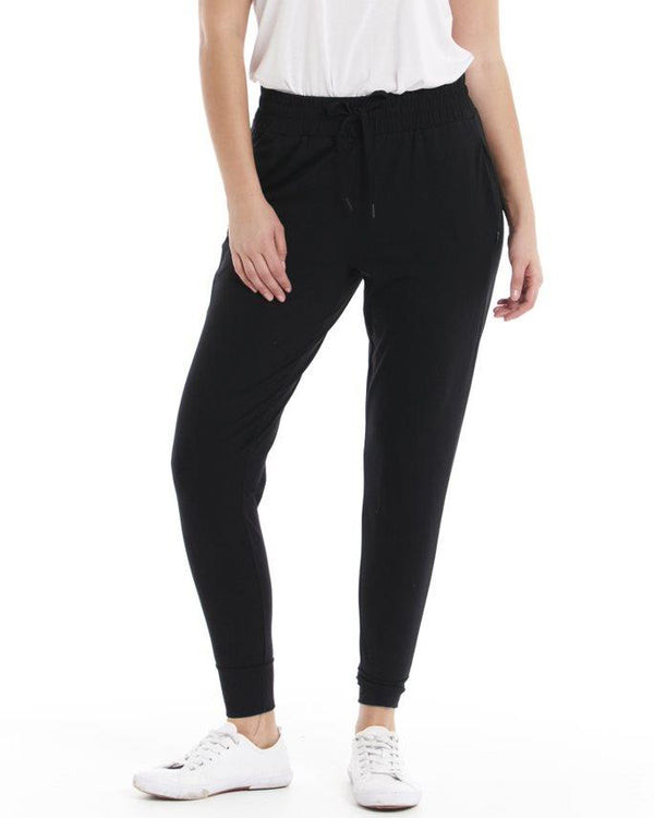 Women's Pant | Cara Travel Jogger | Betty Basics