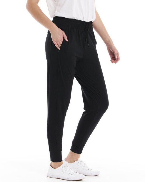 Women's Pant | Cara Travel Jogger | Betty Basics